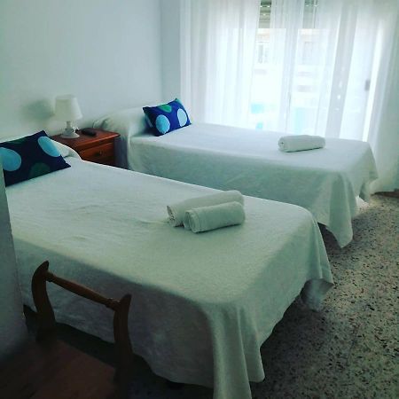 Hostal La Parada Hotel Huelva Bagian luar foto