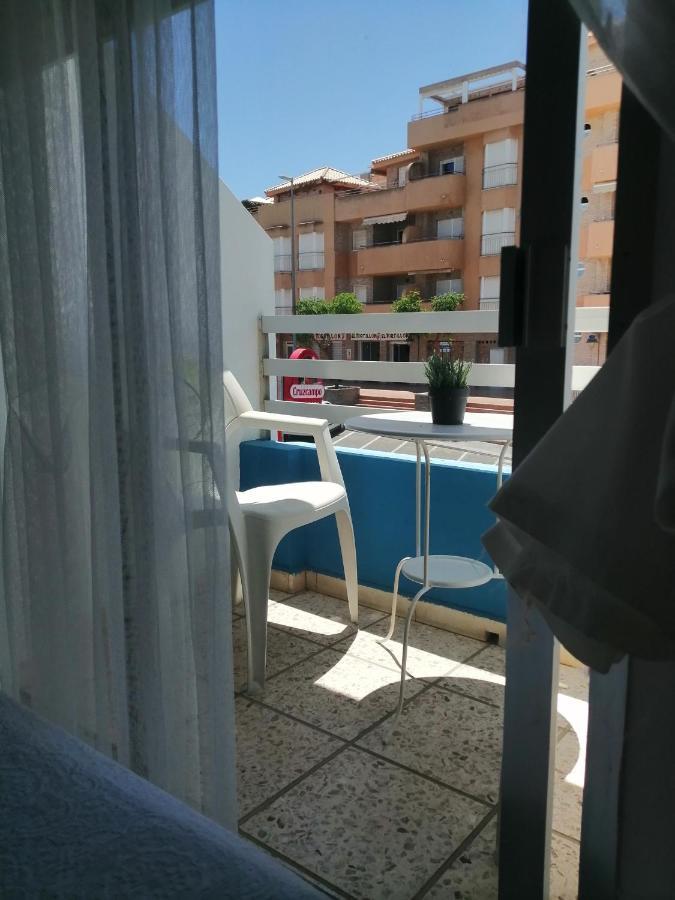 Hostal La Parada Hotel Huelva Bagian luar foto